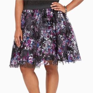 NWT: Torrid 1x Skater skirts black & purple